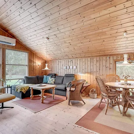 Hébergement de vacances 5 Person In *